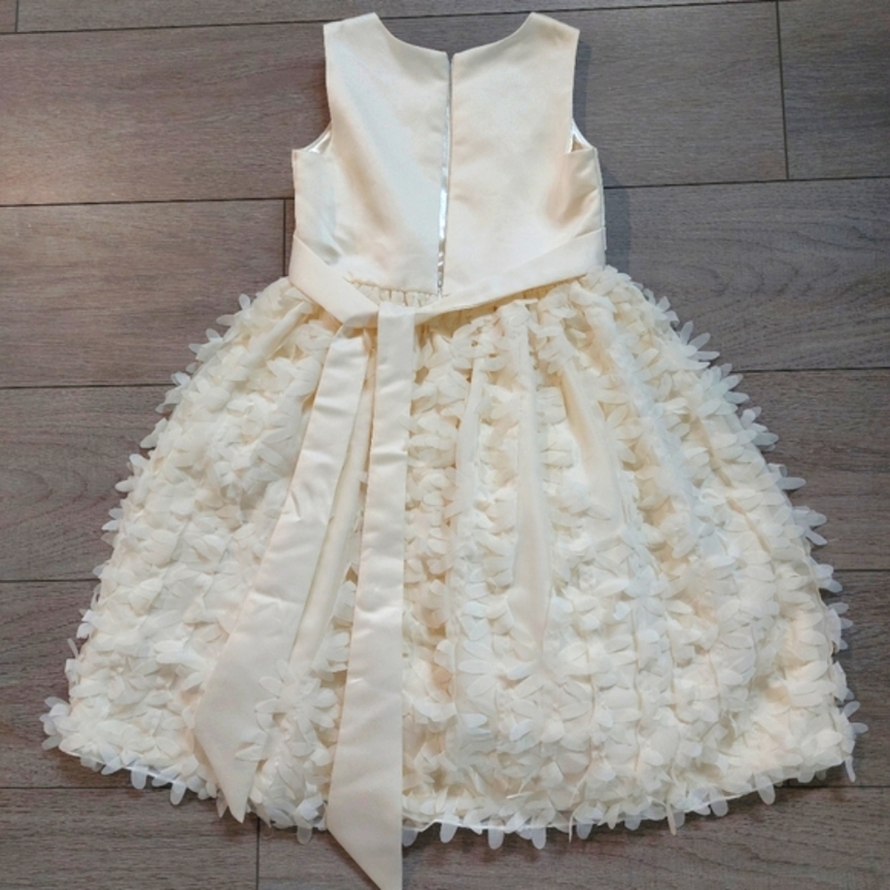American Princess Beautiful Formal Flower Girls Dress Color Cream Size 8 - Picture 15 of 16